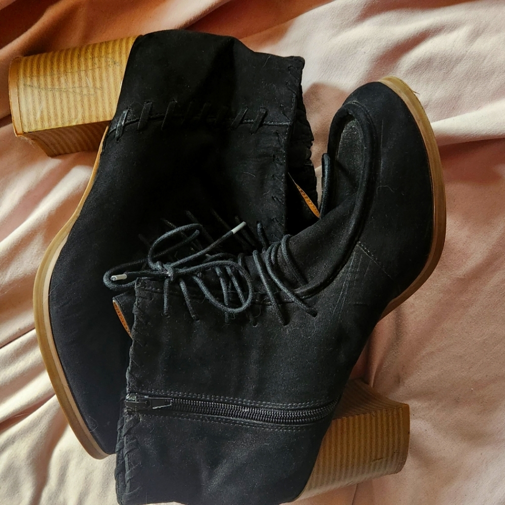 Lane Bryant Suede Lace up Boot 11w